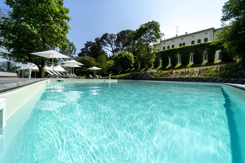 Villa And Swimming Pool