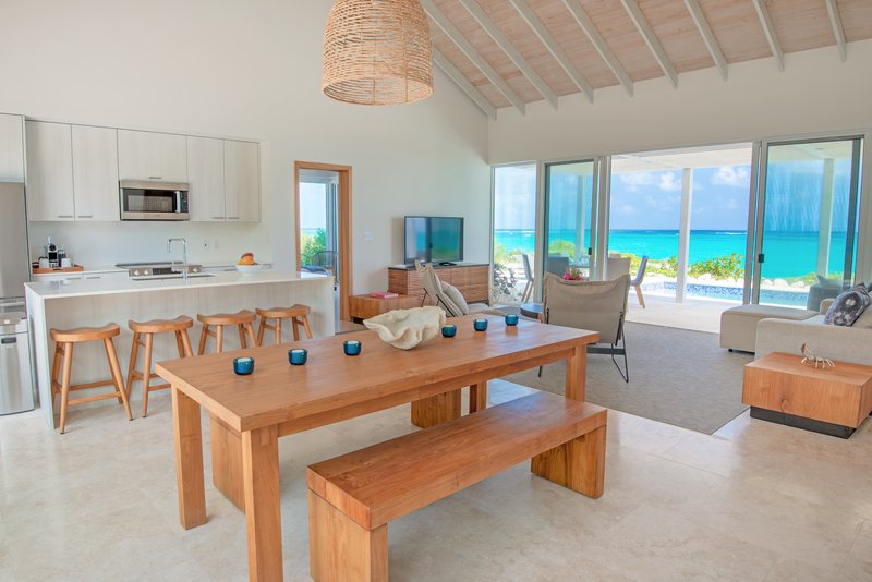 Three Bedroom Peninsula Oceanfront Conch Villa