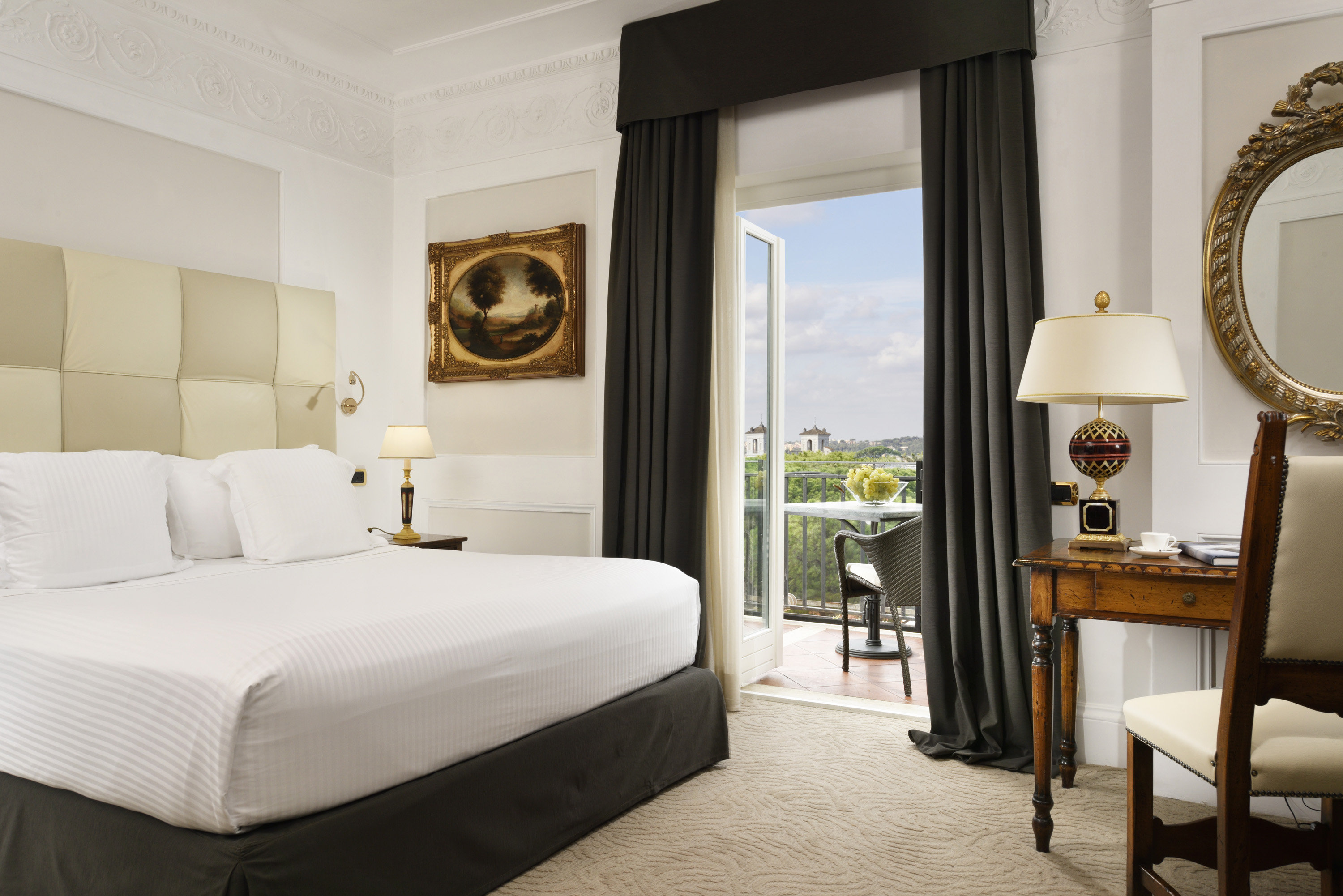 Deluxe Rome View Bedroom