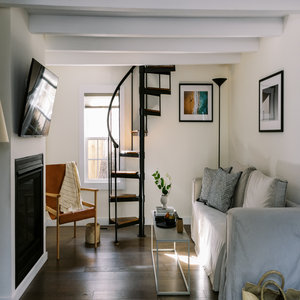 3BR Cottage Living Room