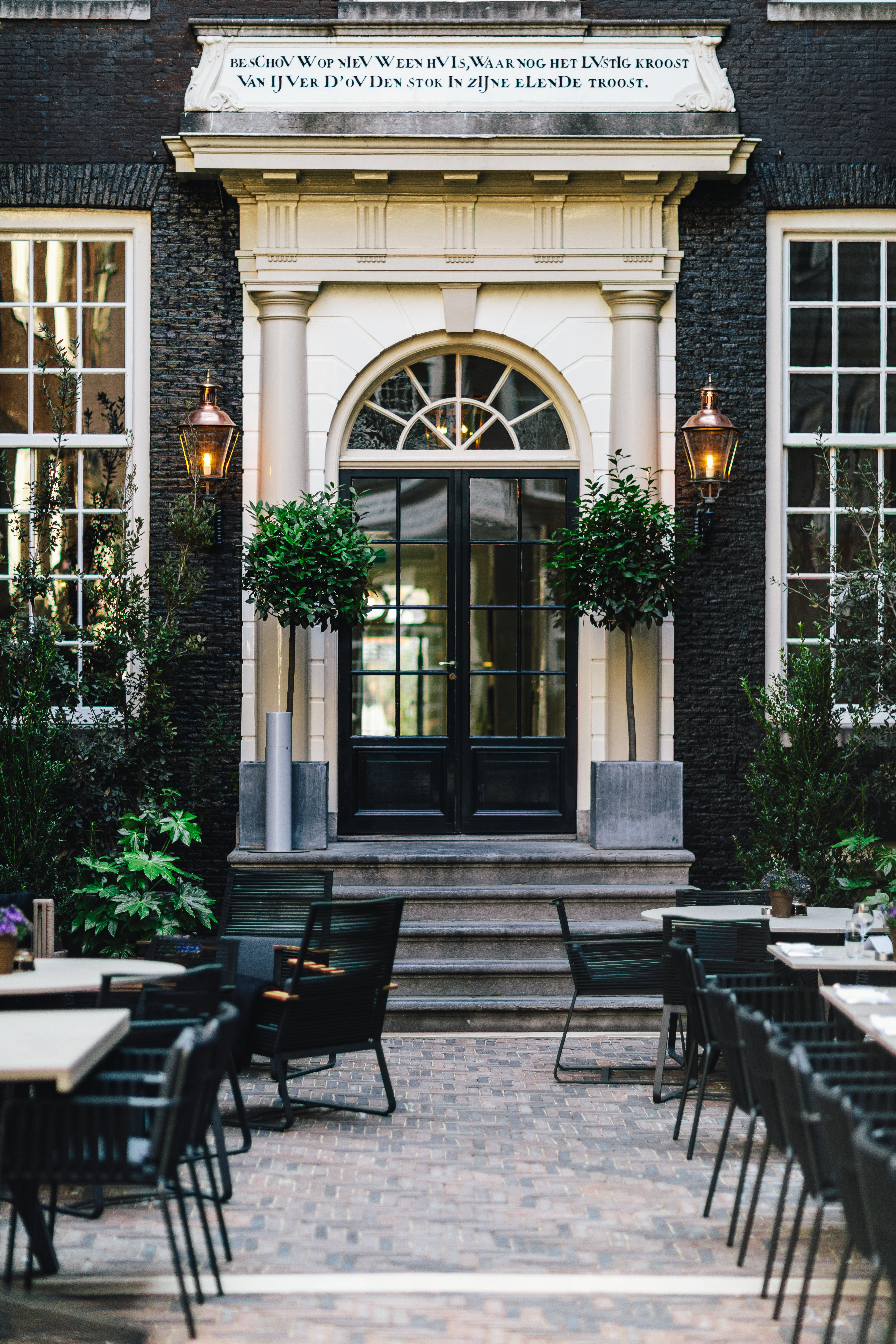 Hotel Secluded Garden