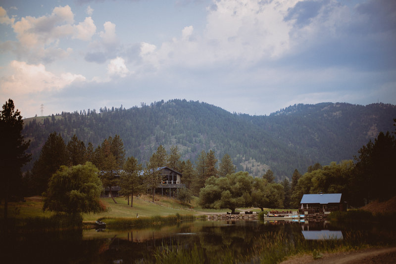 Grand Lodge with Lake & Mountain Views