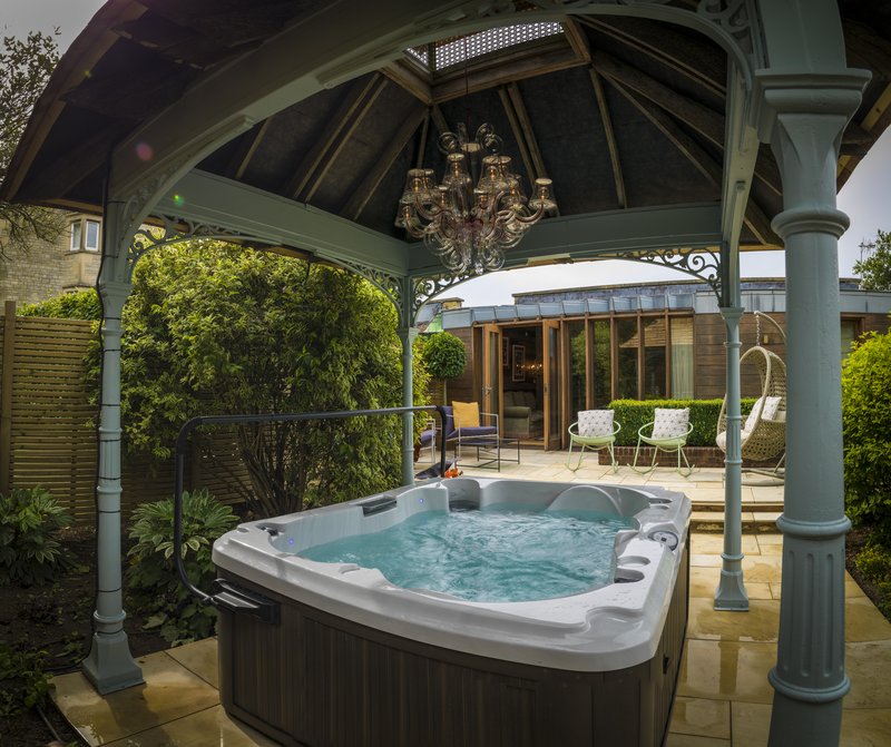 Hot Tub Suite