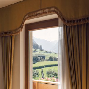 Glacier Stream Suite - View