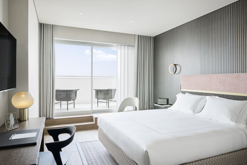 Deluxe Seafront Room
