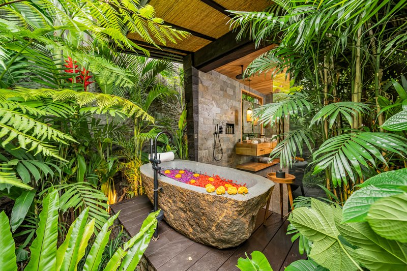 Jabu Outdoor Stone Bath Tub
