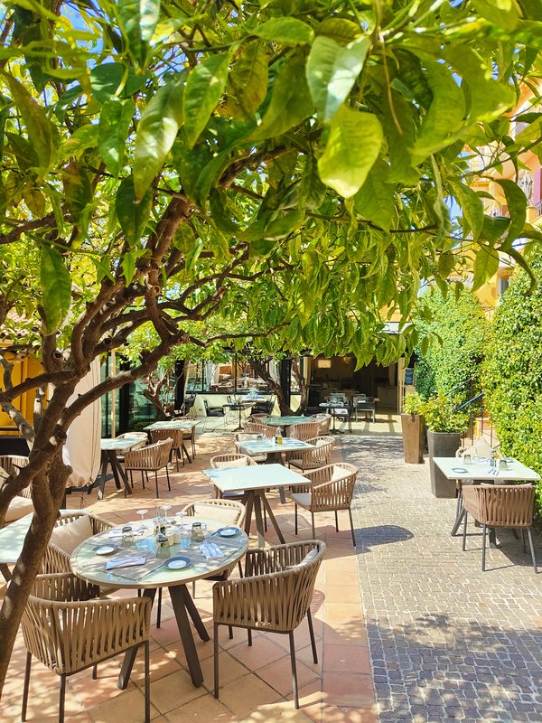 Restaurant Garden Terrace