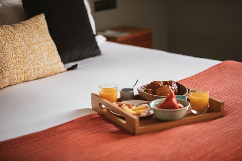 Nessay Suite - Breakfast in Bed