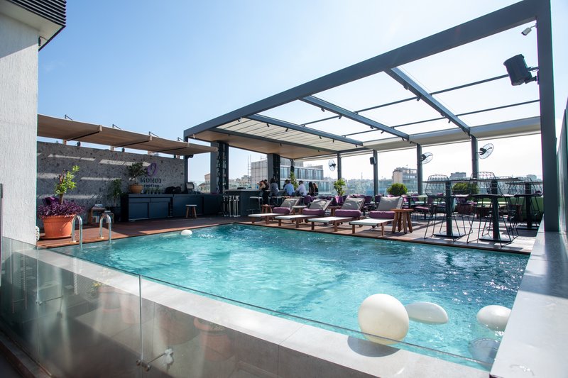 Rooftop Terrace with Pool