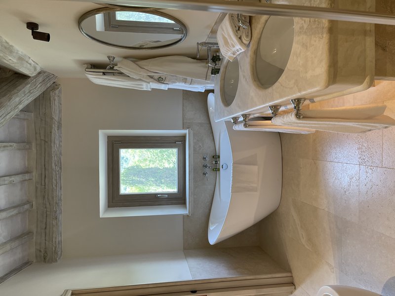 Grand Suite Bathroom