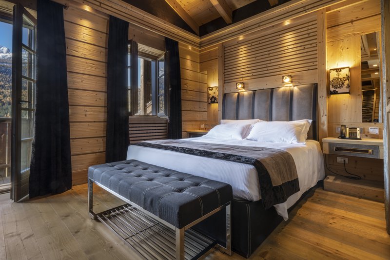 Dolomites Romantic Suite Bedroom