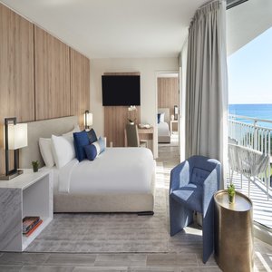 Resort Room Queen Bed