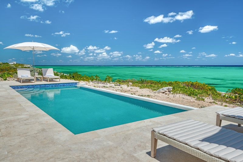 Three Bedroom Peninsula Oceanfront Coral Villa Pool View