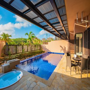 Garden Pool Suite Private Pool & Jacuzzi