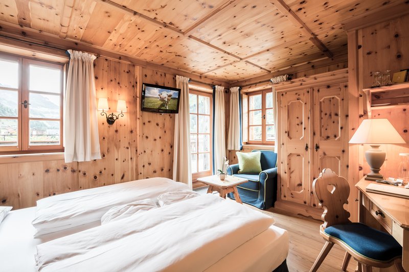 Swiss Pine Romantic Room