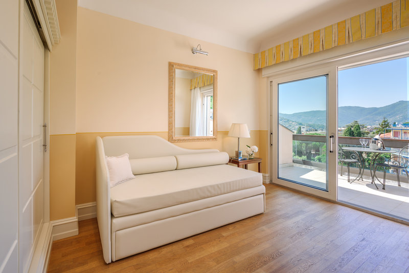 Executive Suite Lateral Sea View
