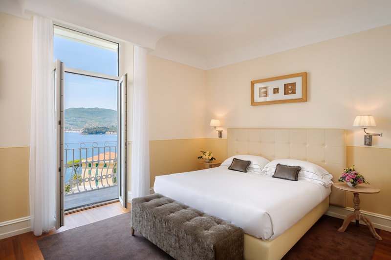 Riviera Romantic Suite Sea Front