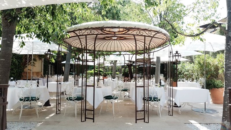 Restaurant Terrace