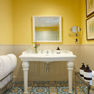 Cottage Room Bathroom