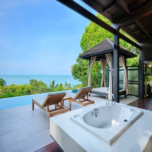 GRTHTB Tongsai Three Bedroom Sea View Pool Villa Master Bedroom Outdoor View