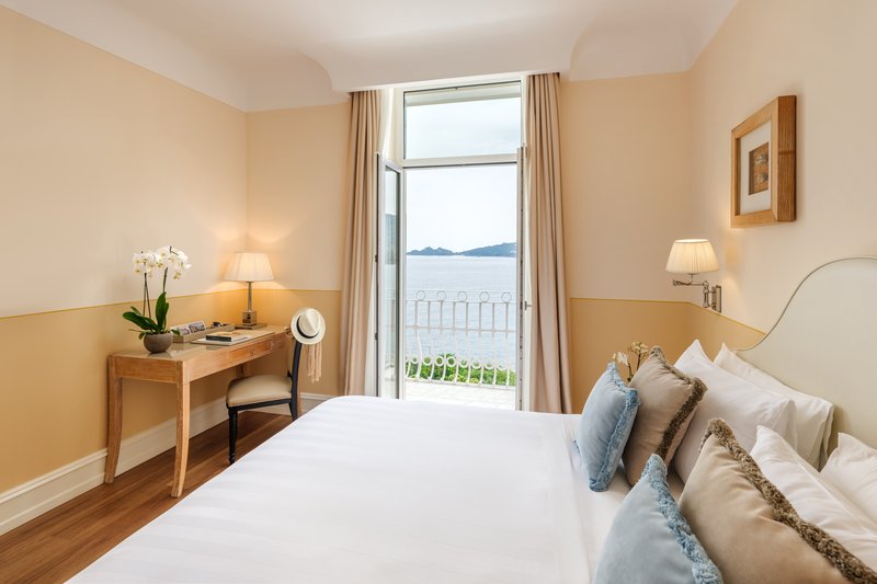Deluxe Room Sea Front