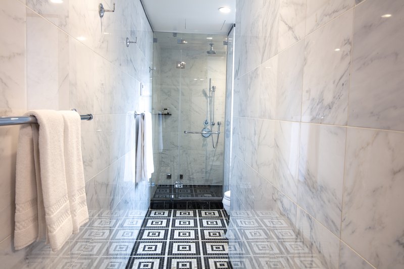 Iroquois Two-Bedroom Suite Shower