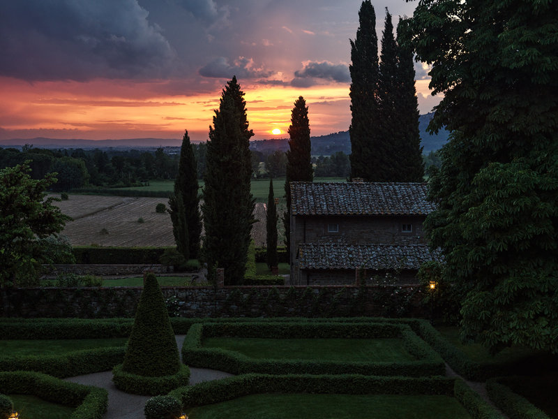 Gardens at sunset - Villa di Piazzano