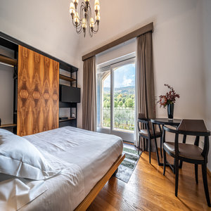 Suite - Bedroom