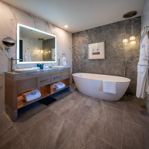 Skyline Suite