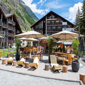 Schweizerhof Zermatt - Terrace Restaurant