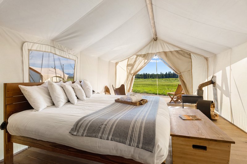 Deluxe Tent - King Bed