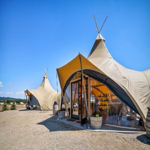 Lobby Lounge Tent 