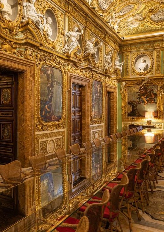 Palazzo Vilon Exclusive Use - Mirrors Gallery