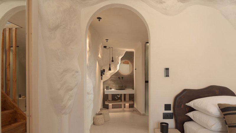 Deluxe Suite - Room Details