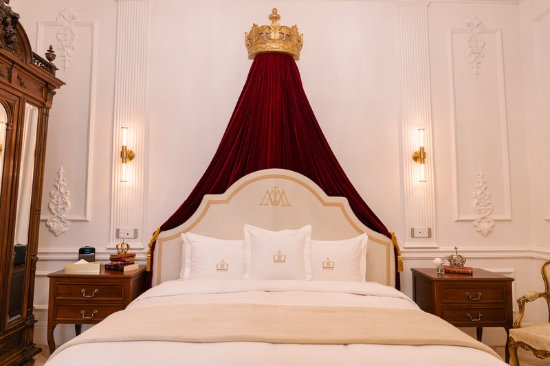 Maximiliano Room - Bedroom