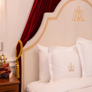 Maximiliano Room - Bedroom