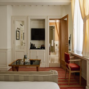 Superior Suite 