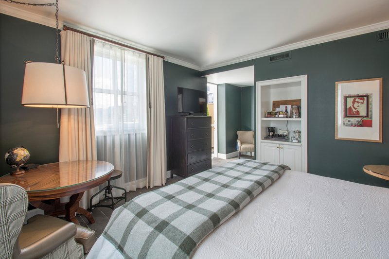 Executive Terrace Queen - Bedroom