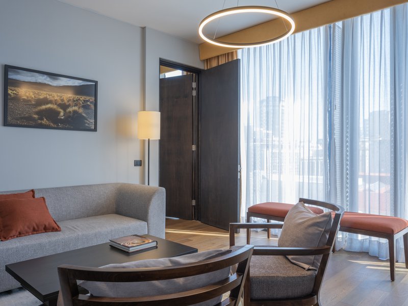 Deluxe Suite Salon
