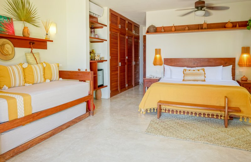 Sea View Ground Floor Suite with Plunge Pool - Bedroom