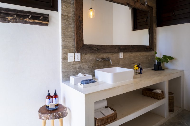 Jungle King Room at Lula by La Zebra - Bathroom