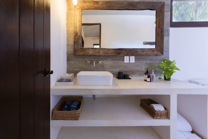 Jungle Suite with Terrace at Lula by La Zebra - Bathroom