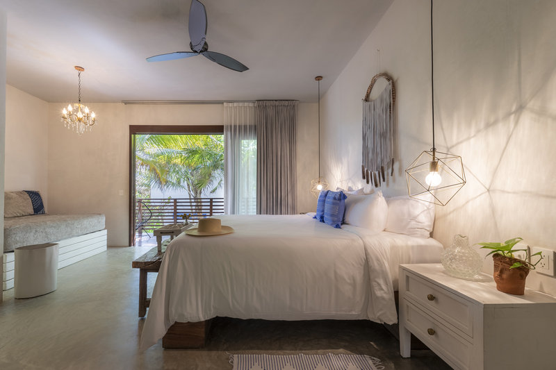 Upper Level Beachside Suite at Lula by La Zebra - Bedroom