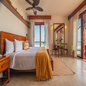 Beach Front Ground Floor Suite - Bedroom