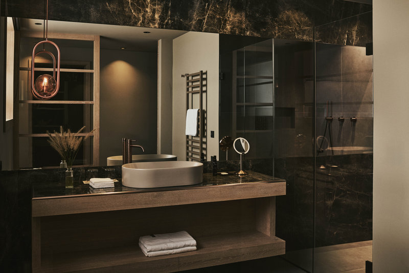 Signature Spa Suite - Bathroom