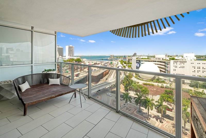 Three Bedroom Suite King with Balcony - Balcony