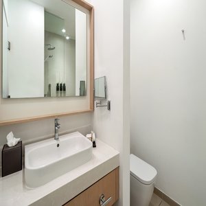 Bay View King - Bathroom