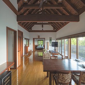 Sankara Villa Suite - Dining Area