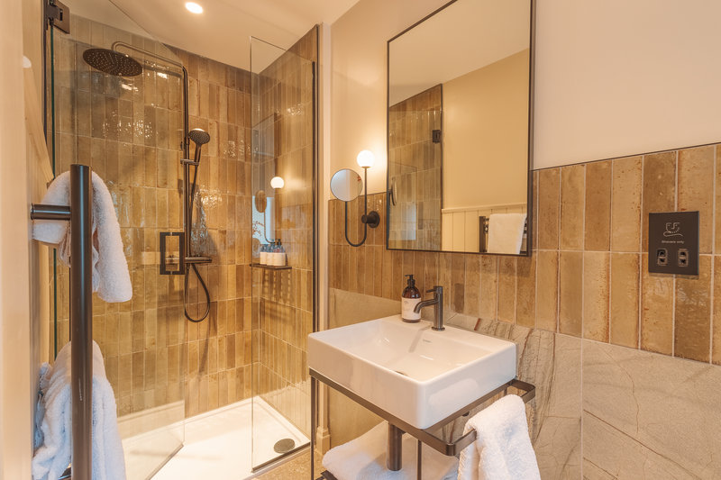 Coorie Room - Bathroom