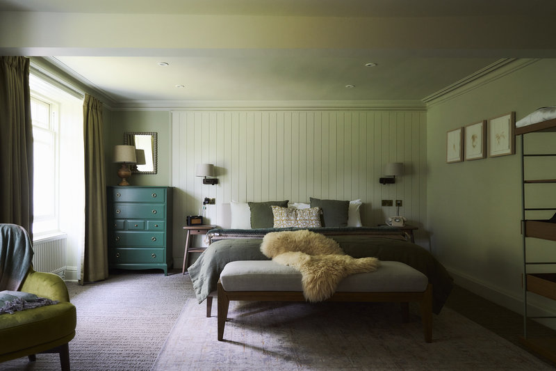 Mansion Room - Bedroom